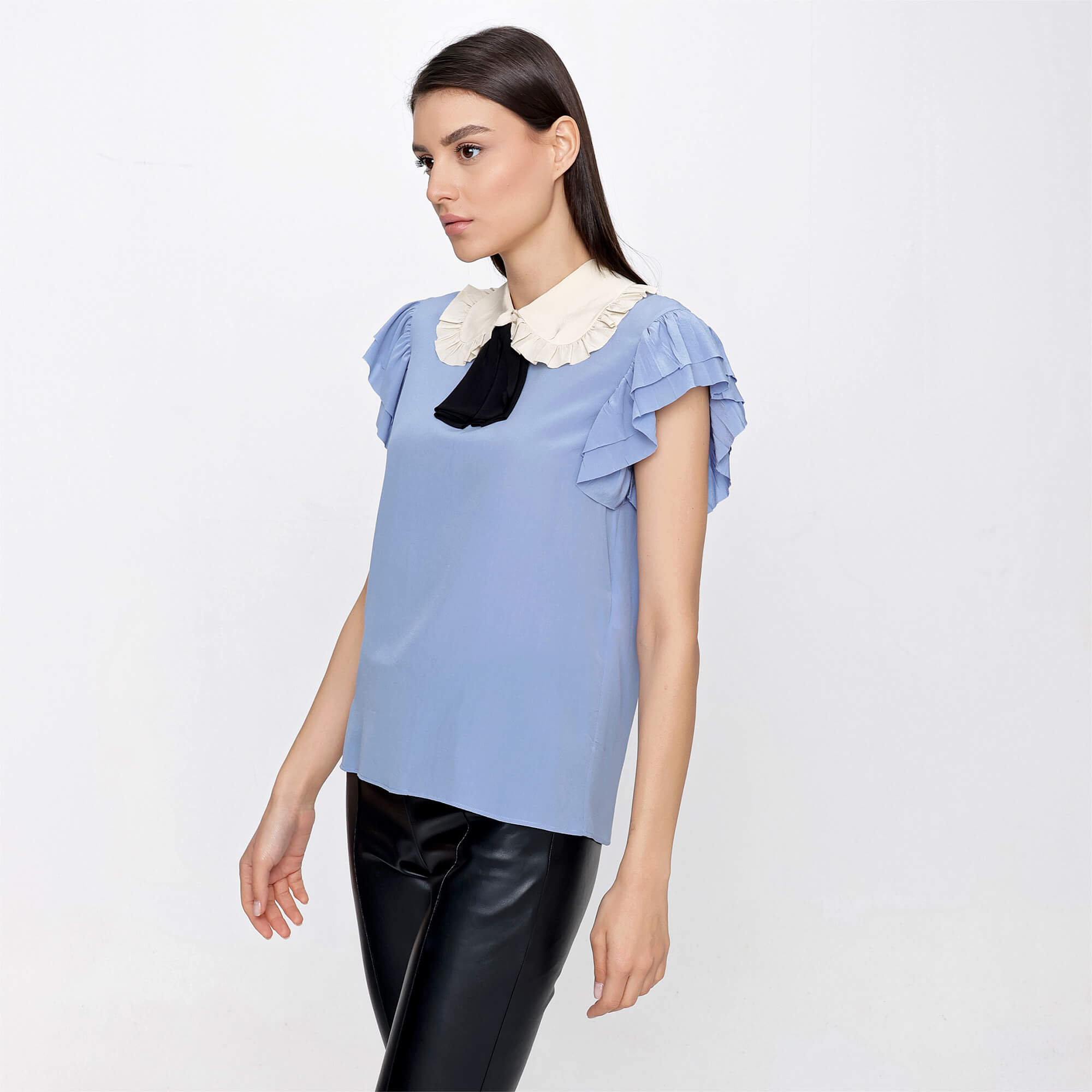 Gucci - Blue Ruffle Collar&Sleeve Blouse